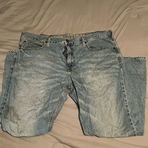 Men’s American Eagle Relaxed 42x32